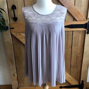 Women’s LYNN RYAN Lilac Lace Sleeveless Pullover Pleated Top Size XL